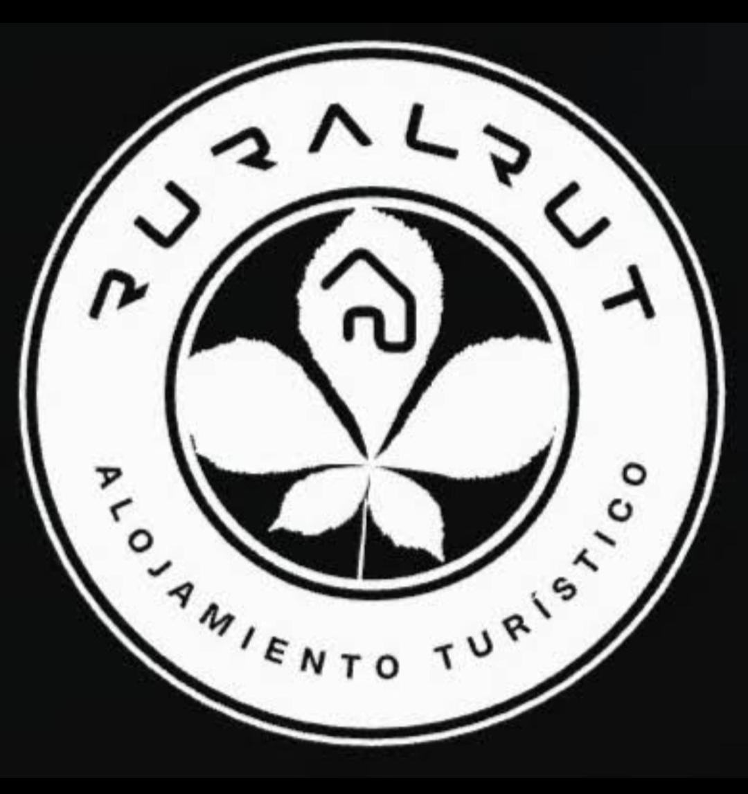 Ruralrut-El Tiemblo Wifi, Cabina De Hidromasaje, Aire Acondicionado Y A Pocos Metros De Zonas De Bano Naturales Exterior photo